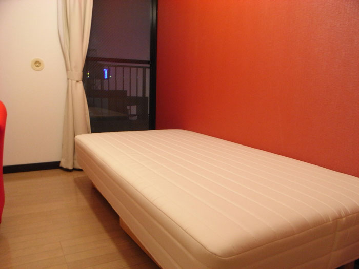 つばきベッド-シェアハウス はなまち渋谷