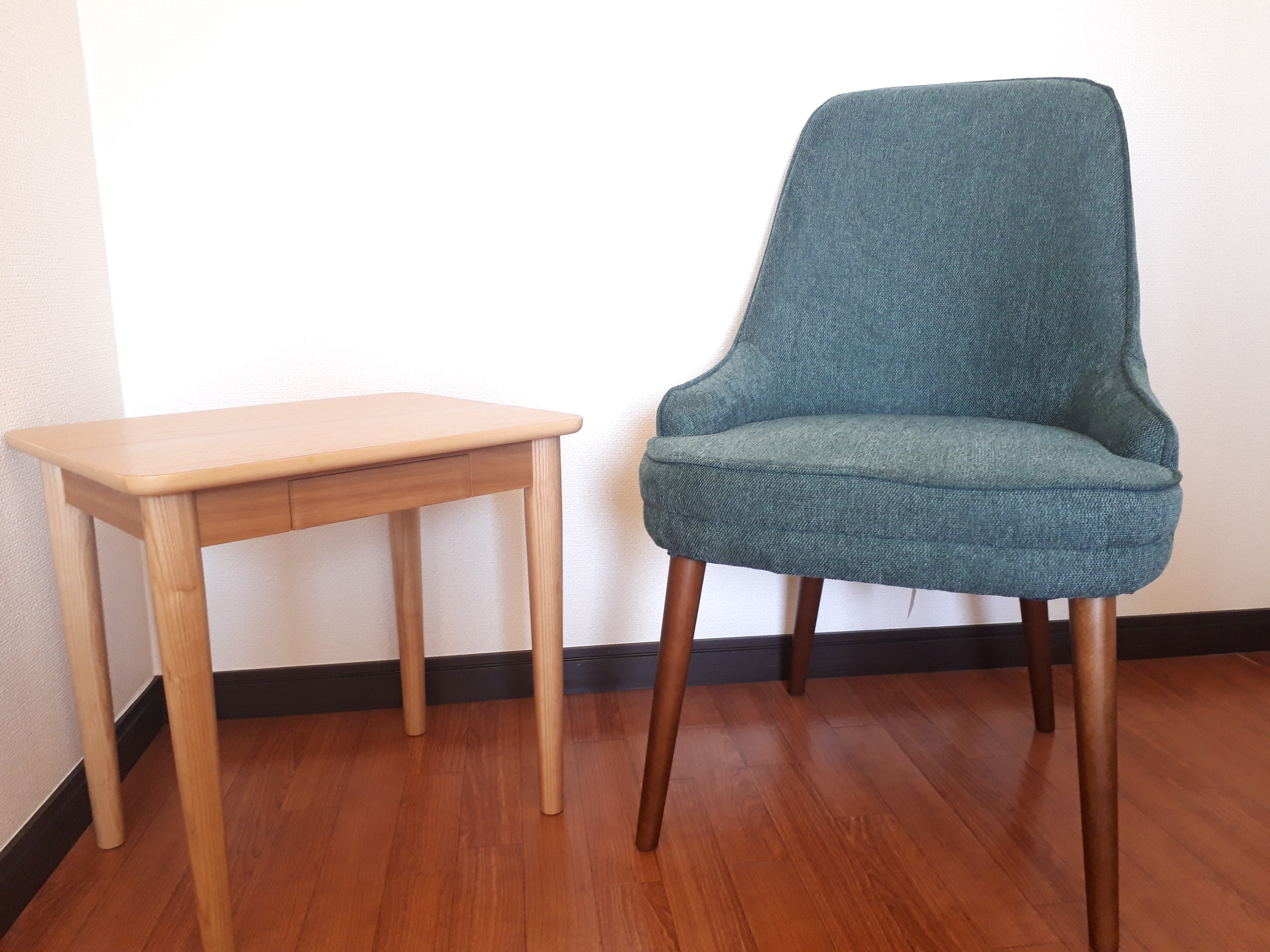 やまぶきテーブル-シェアハウス はなまち 渋谷